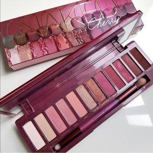 ⚡️HOST PICK⚡️🍒NAKED CHERRY 🍒 PALETTE